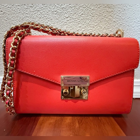 Michael Kors Purse - Picture 1 of 5